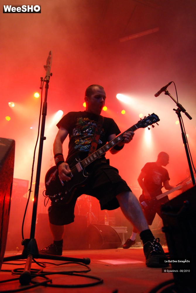 17/32 photos du spectacle Le Bal des Enragés 2