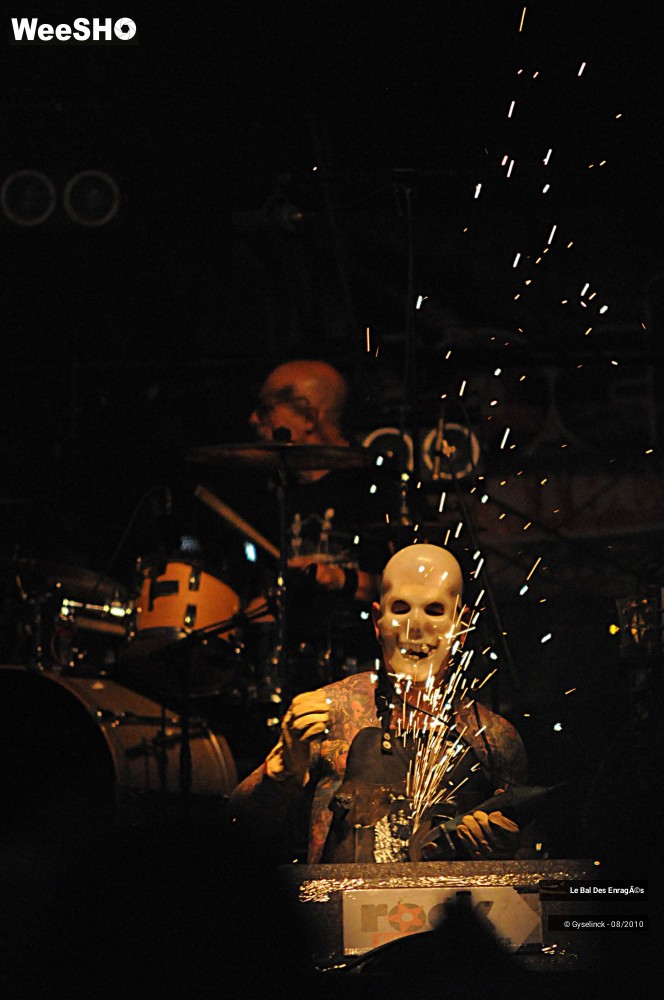 18/32 photos du spectacle Le Bal des Enragés 2