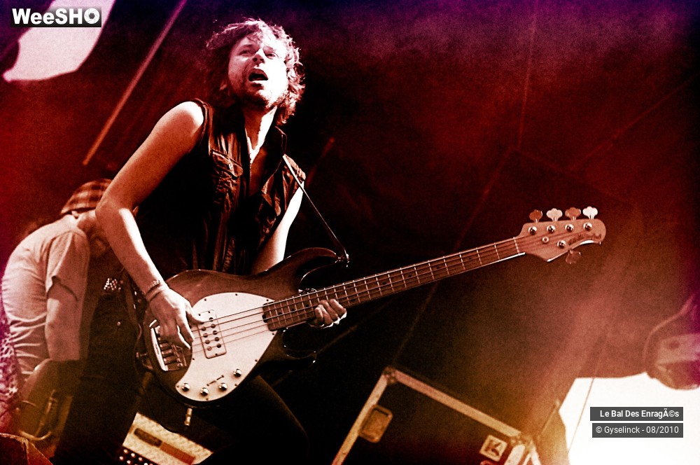 29/32 photos du spectacle Le Bal des Enragés 2