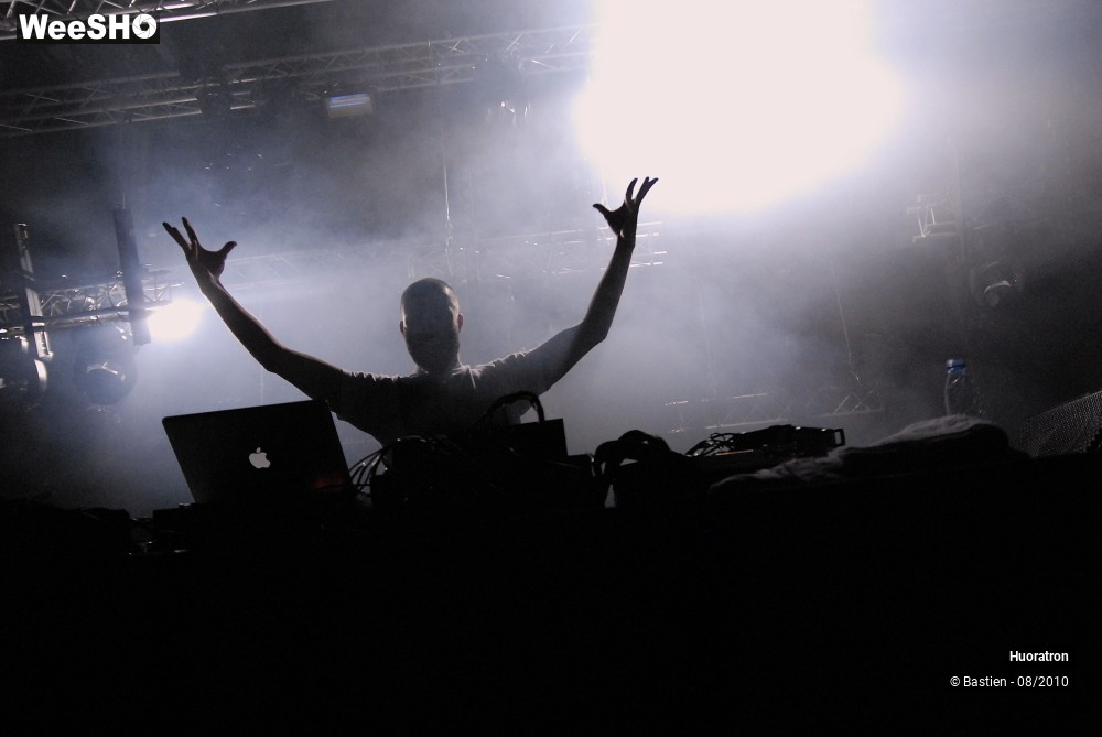 16/28 photos du spectacle Huoratron