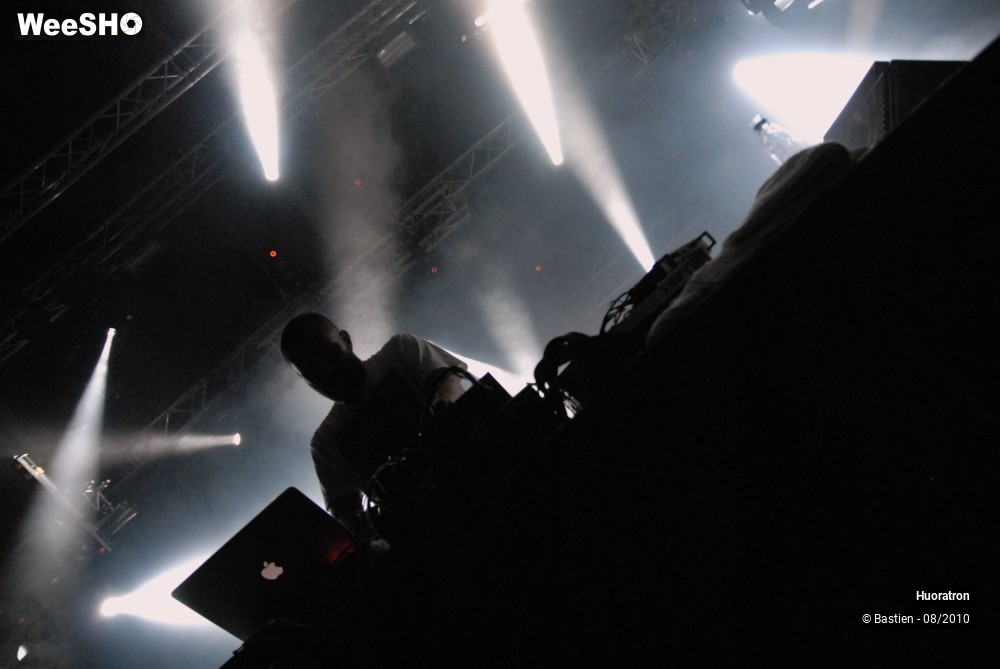 20/28 photos du spectacle Huoratron