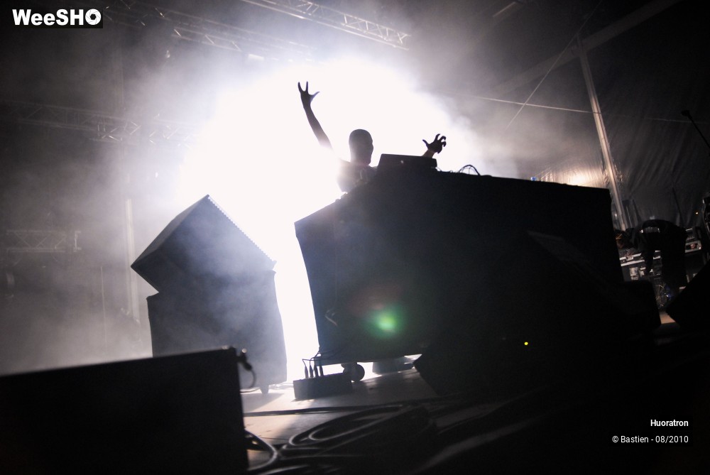 21/28 photos du spectacle Huoratron