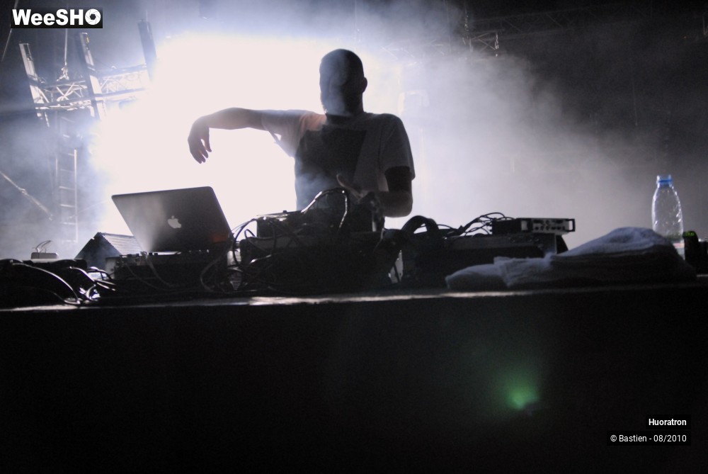 23/28 photos du spectacle Huoratron