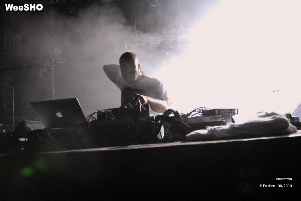 24/28 photos du spectacle Huoratron