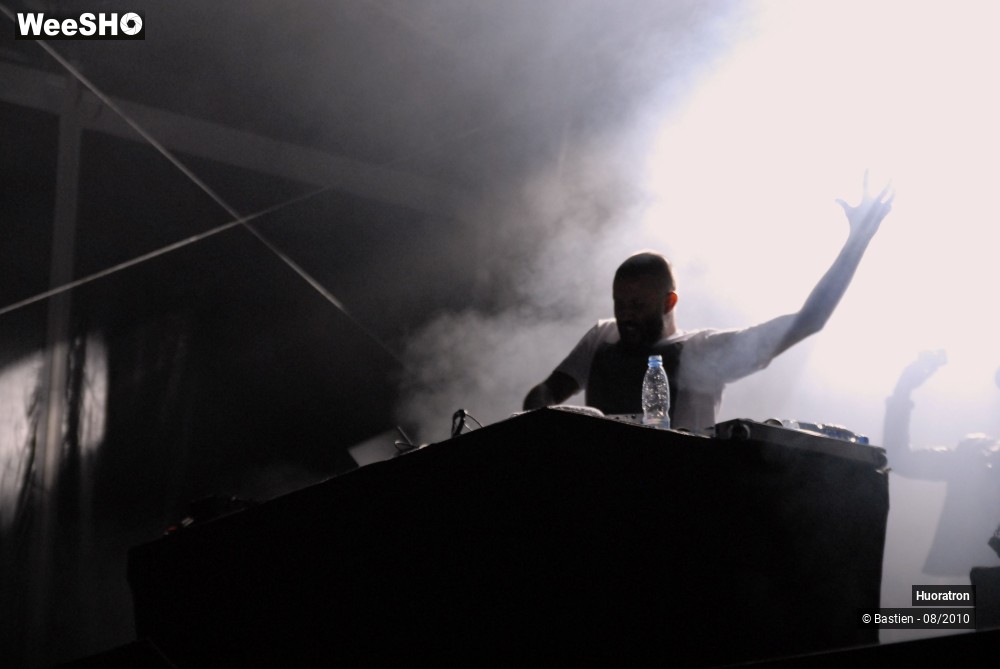 25/28 photos du spectacle Huoratron