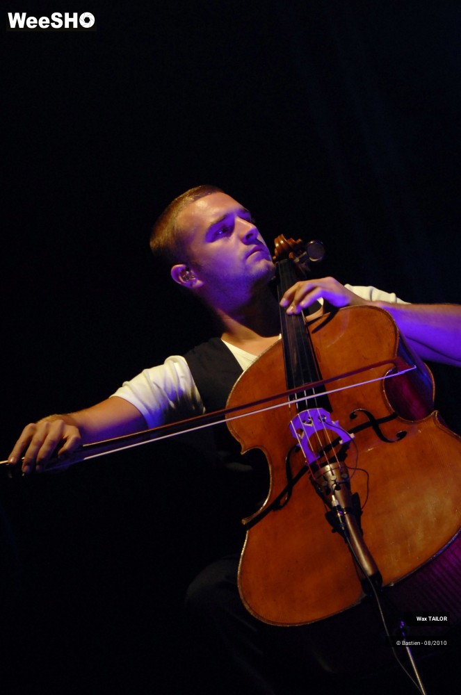 23/46 photos du spectacle Wax TAILOR