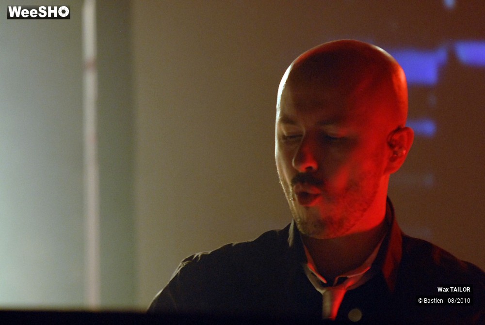 30/46 photos du spectacle Wax TAILOR