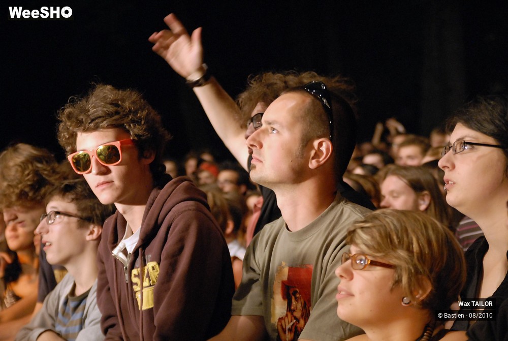 45/46 photos du spectacle Wax TAILOR