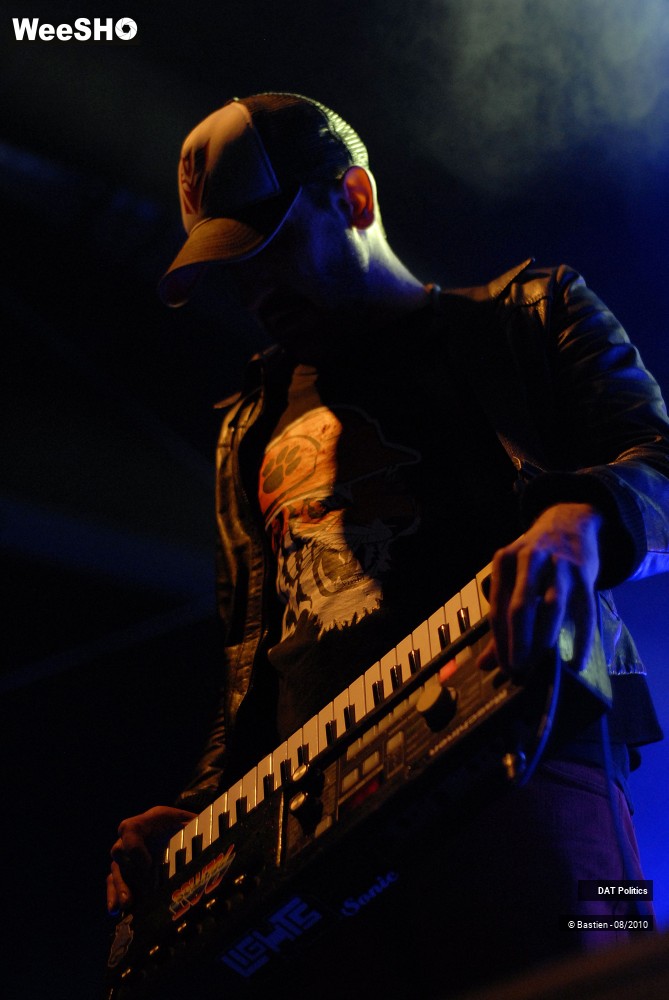 19/42 photos du spectacle Dat Politics