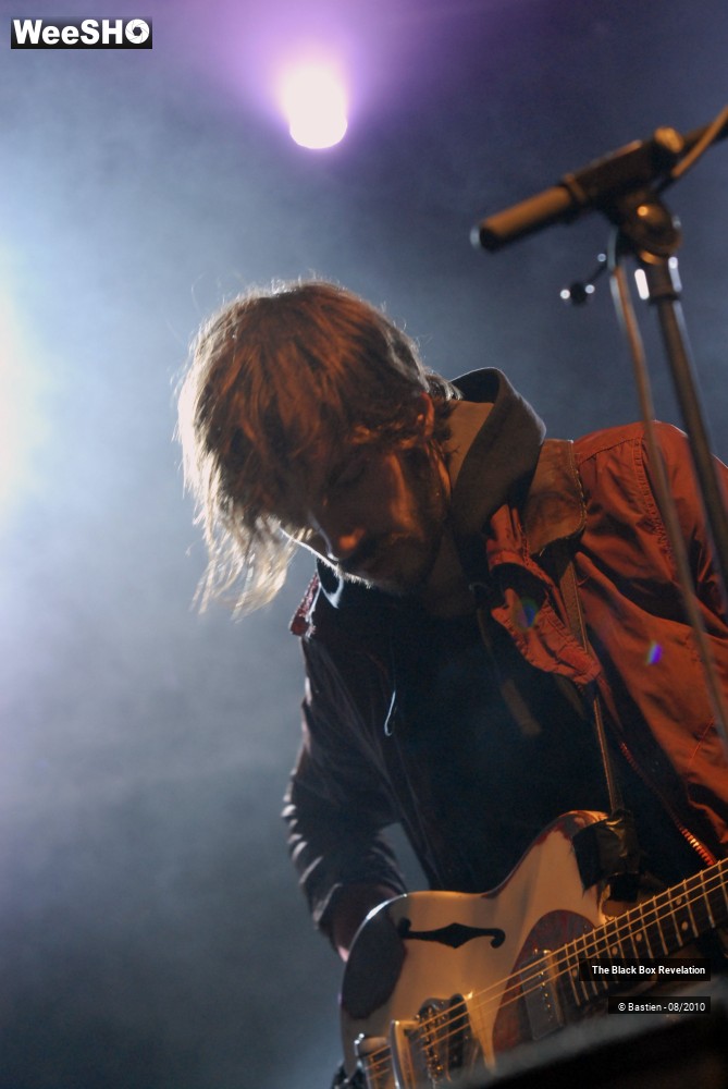 2/39 photos du spectacle The Black Box Revelation