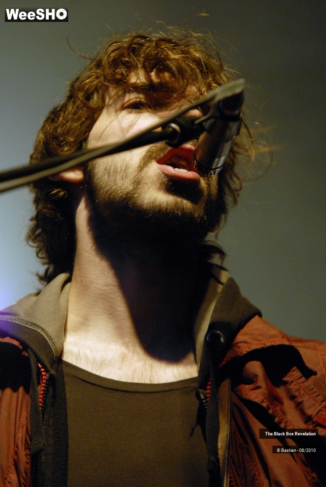 16/39 photos du spectacle The Black Box Revelation