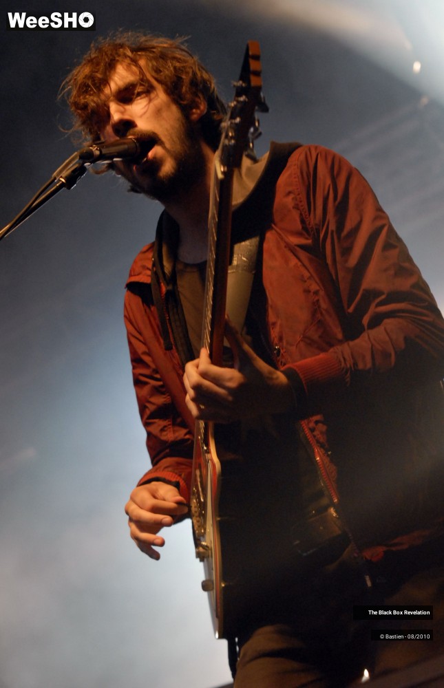 18/39 photos du spectacle The Black Box Revelation