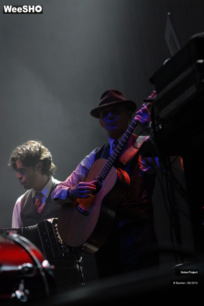 16/31 photos du spectacle Gotan Project