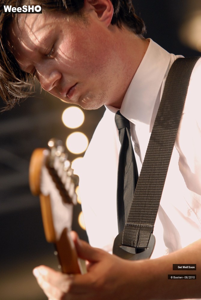 10/47 photos du spectacle Get Well Soon