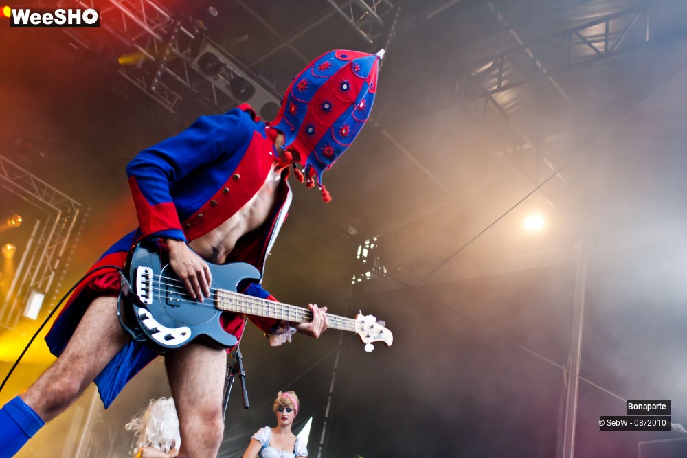 32/40 photos du spectacle Bonaparte