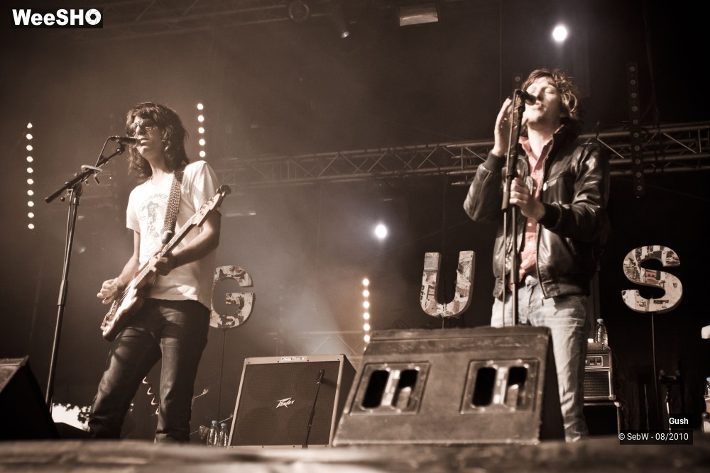 4/37 photos du spectacle Gush