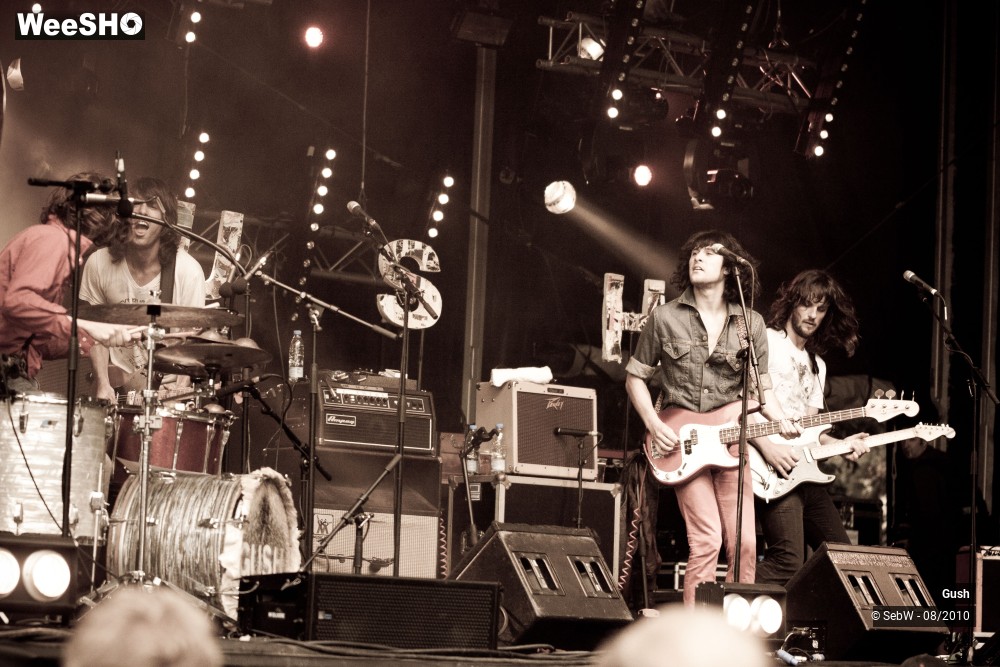 7/37 photos du spectacle Gush