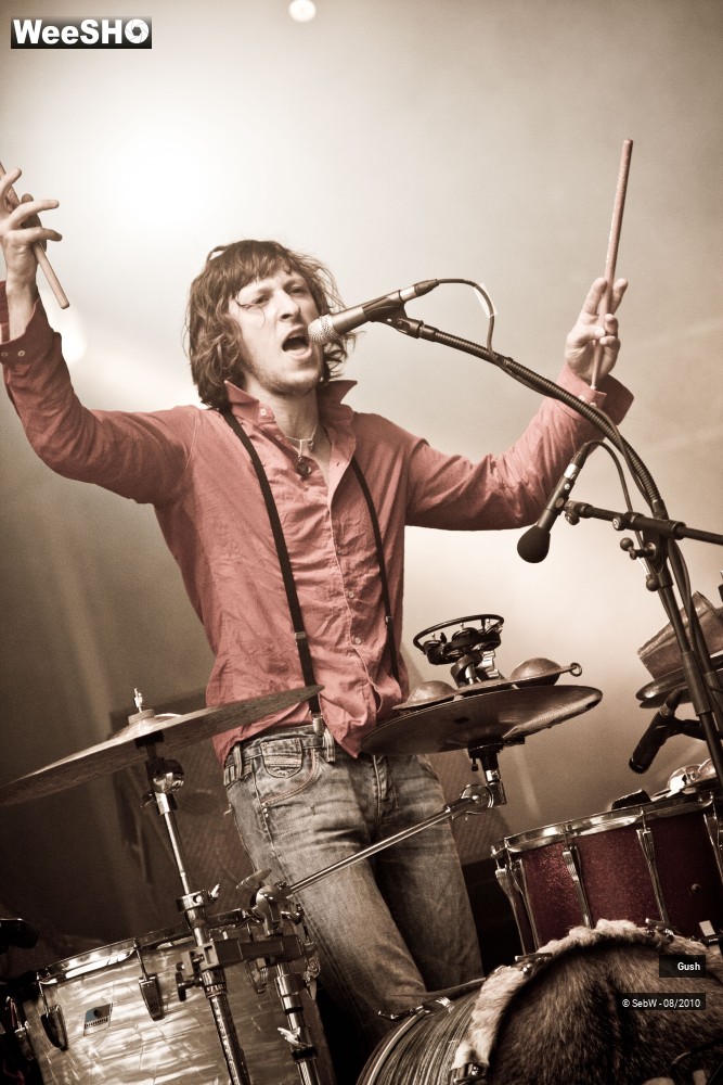 25/37 photos du spectacle Gush