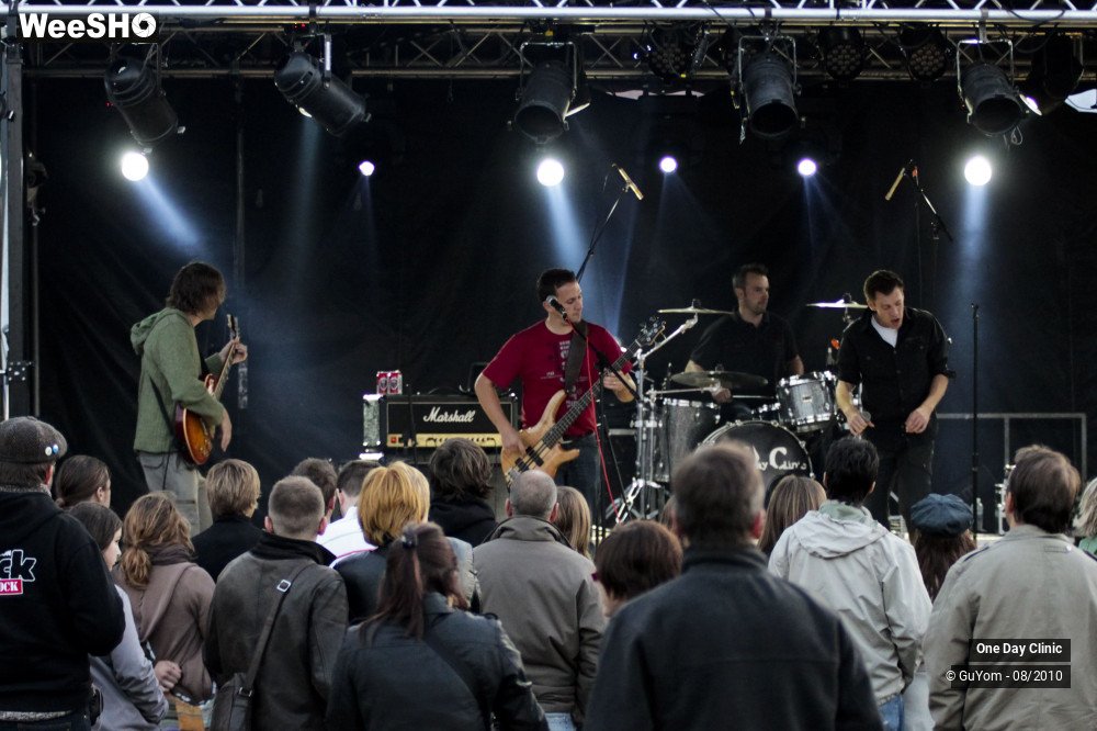 23/26 photos du spectacle One Day Clinic