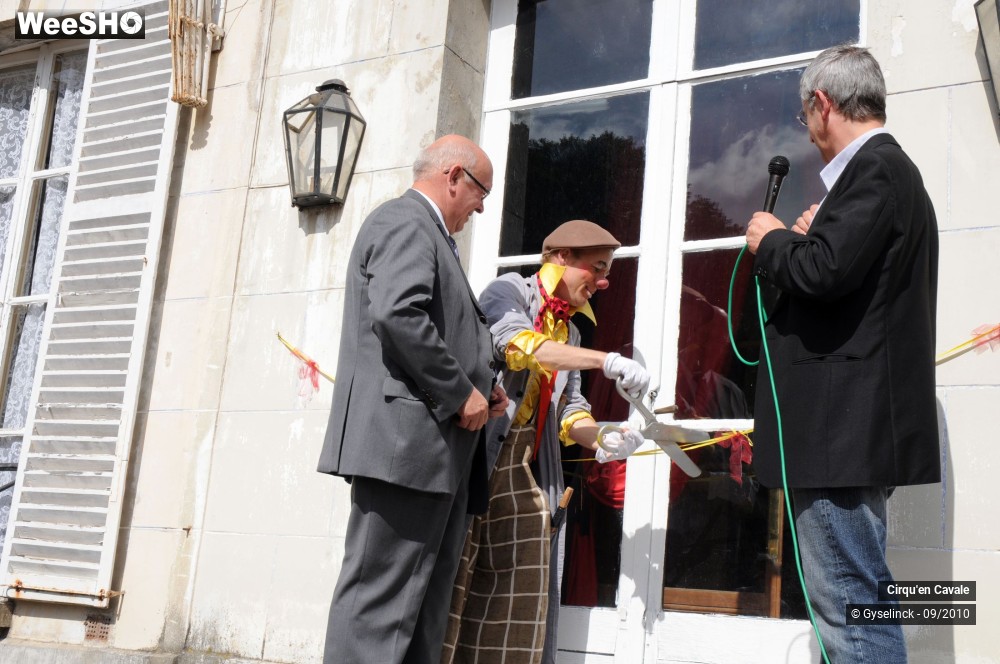 2/43 photos du spectacle Cirqu'en Cavale
