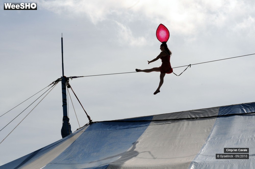 7/43 photos du spectacle Cirqu'en Cavale