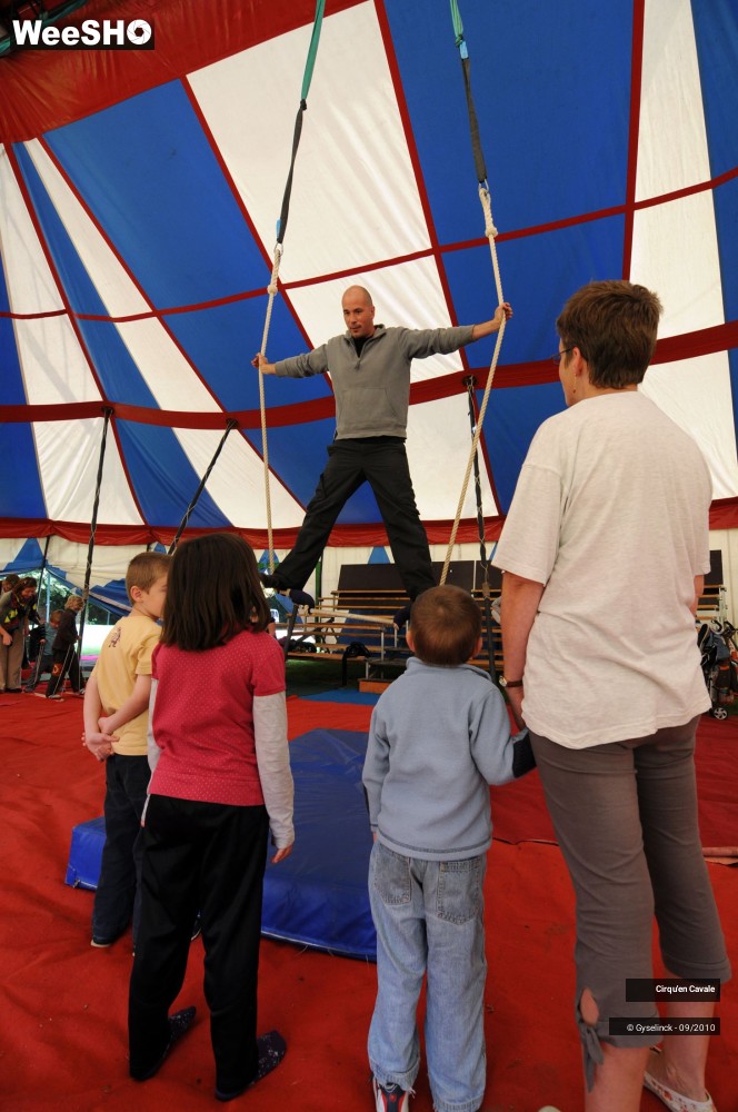 21/43 photos du spectacle Cirqu'en Cavale