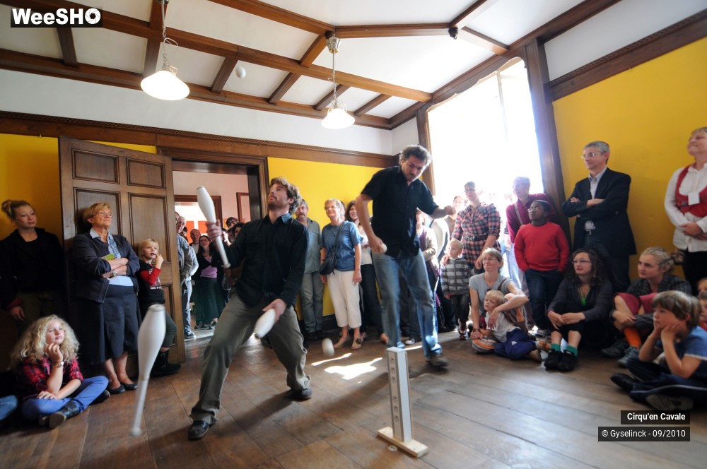 29/43 photos du spectacle Cirqu'en Cavale