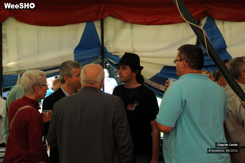 35/43 photos du spectacle Cirqu'en Cavale