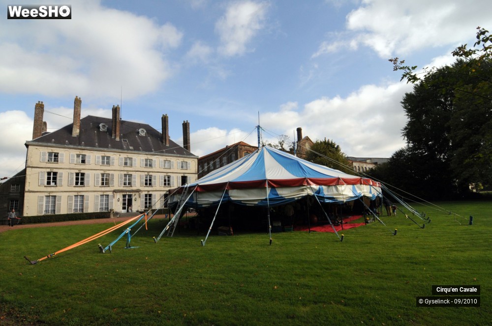 42/43 photos du spectacle Cirqu'en Cavale