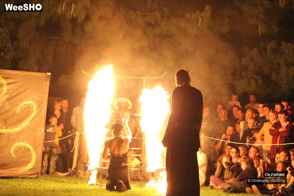 17/27 photos du spectacle La lueur de Zeis