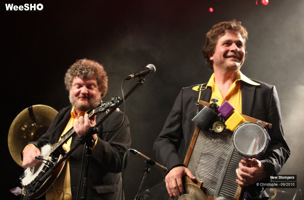 6/30 photos du spectacle New Stompers