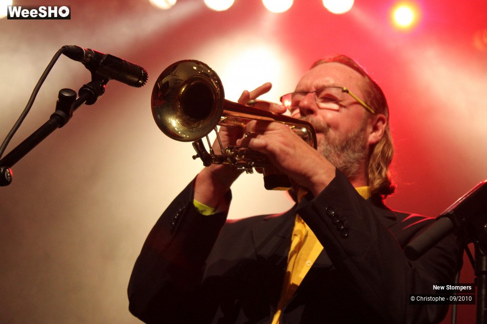 7/30 photos du spectacle New Stompers