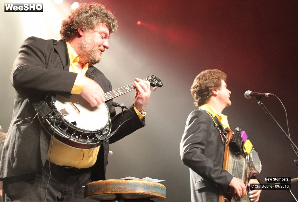 18/30 photos du spectacle New Stompers