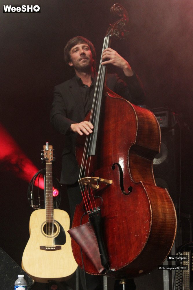 21/30 photos du spectacle New Stompers