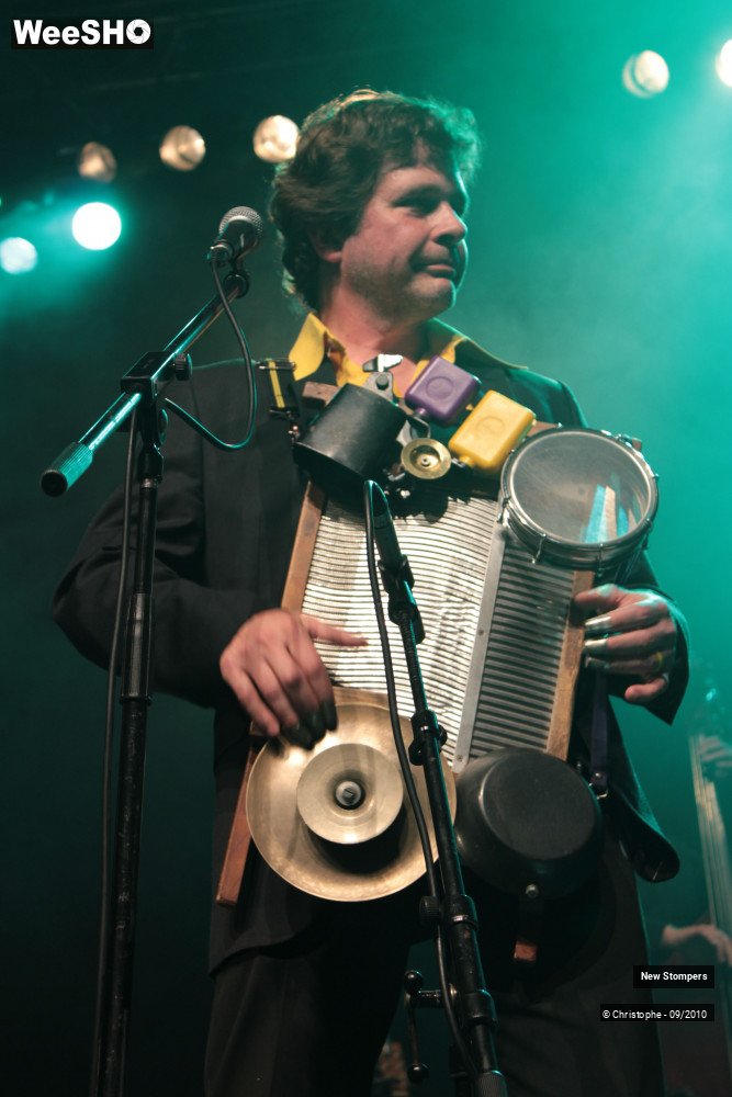 24/30 photos du spectacle New Stompers