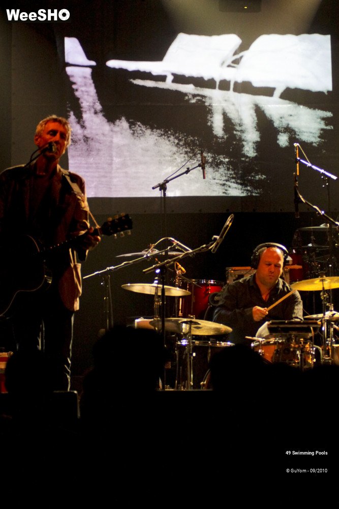 1/19 photos du spectacle 49 Swimming Pools