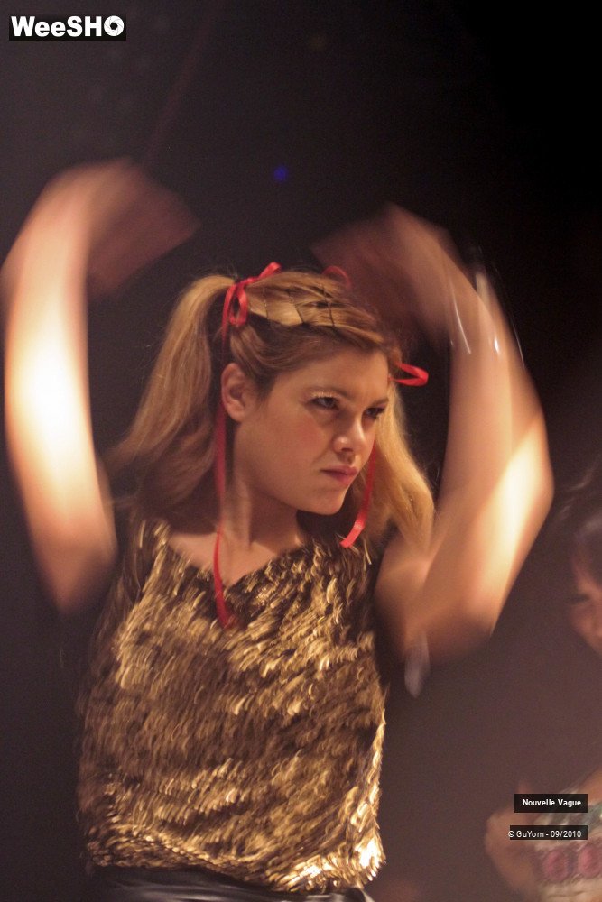 2/50 photos du spectacle Nouvelle Vague