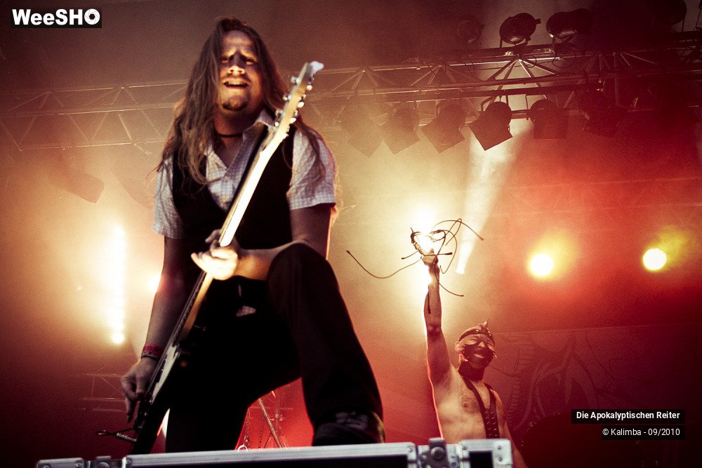 22/33 photos du spectacle Die Apokaliptiken Reiter