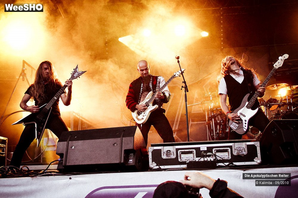 26/33 photos du spectacle Die Apokaliptiken Reiter