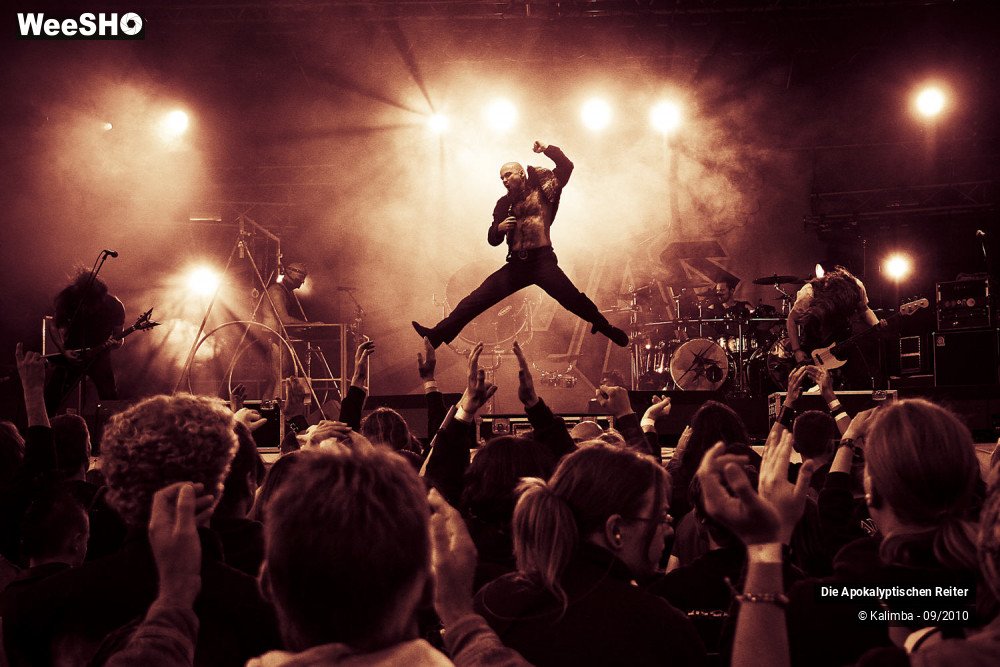 28/33 photos du spectacle Die Apokaliptiken Reiter