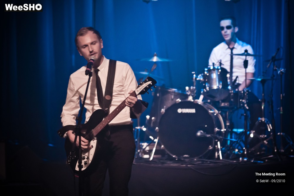 7/32 photos du spectacle The Meeting Room