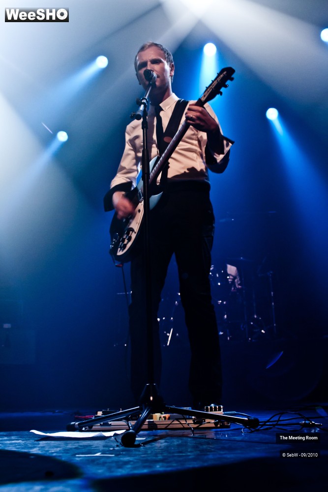 24/32 photos du spectacle The Meeting Room