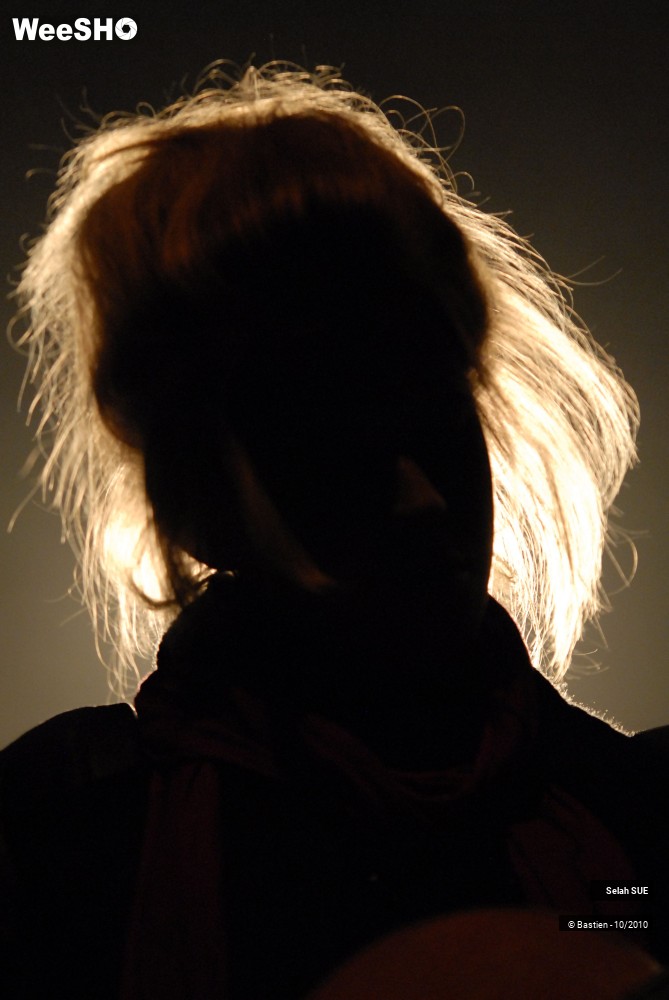 2/31 photos du spectacle Selah Sue