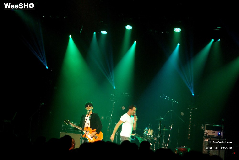 17/24 photos du spectacle L'Armée du Love