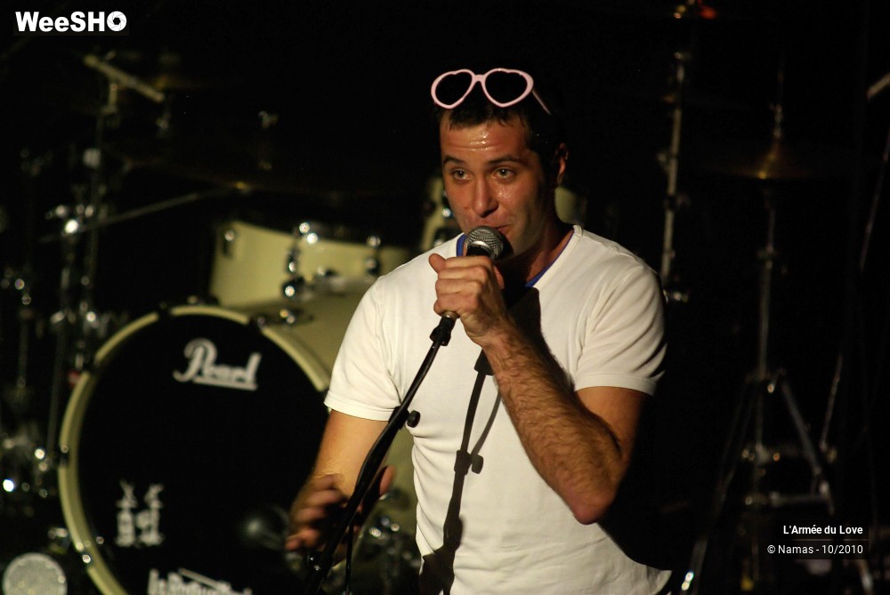 18/24 photos du spectacle L'Armée du Love