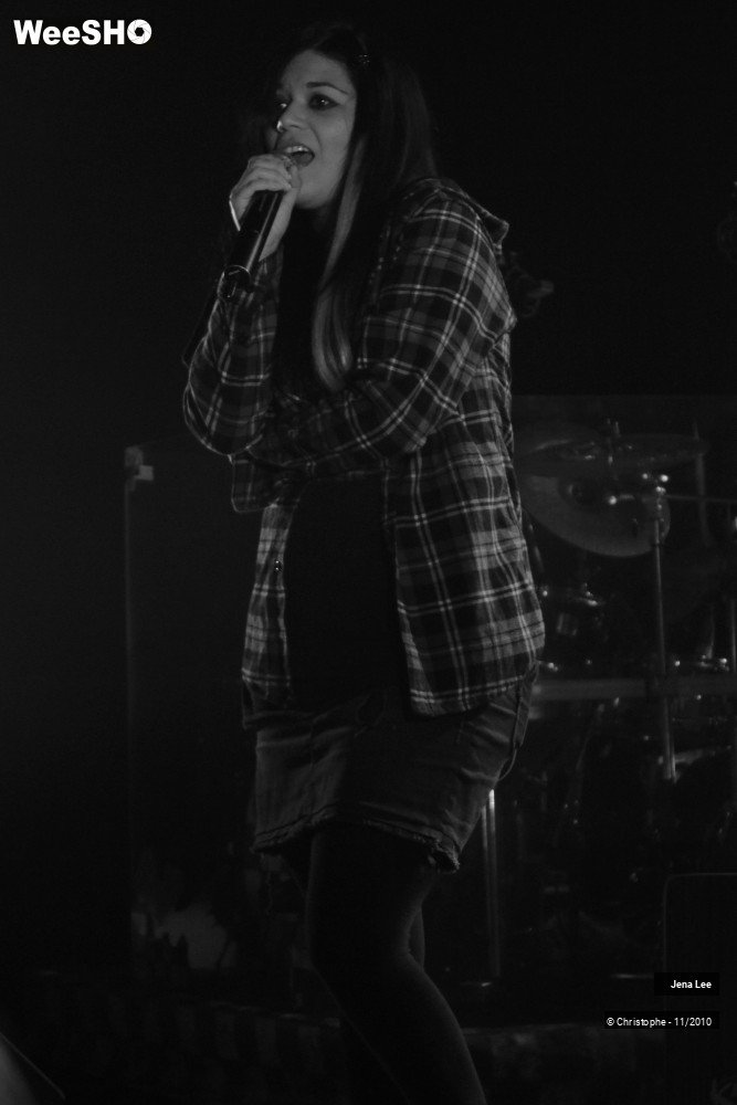 26/40 photos du spectacle Jena LEE