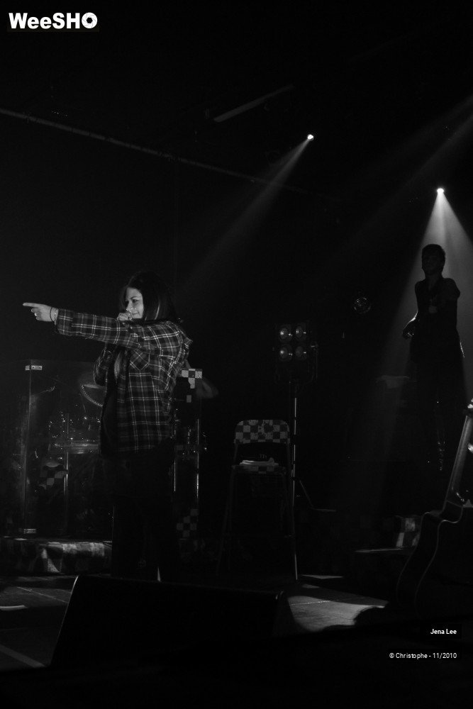 32/40 photos du spectacle Jena LEE