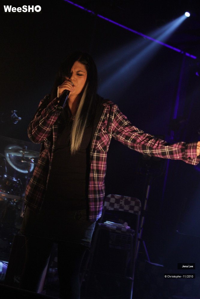 33/40 photos du spectacle Jena LEE