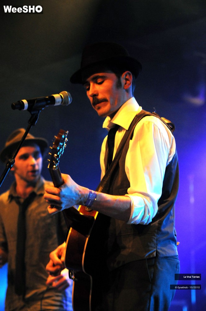 5/20 photos du spectacle Le Vrai Terrien