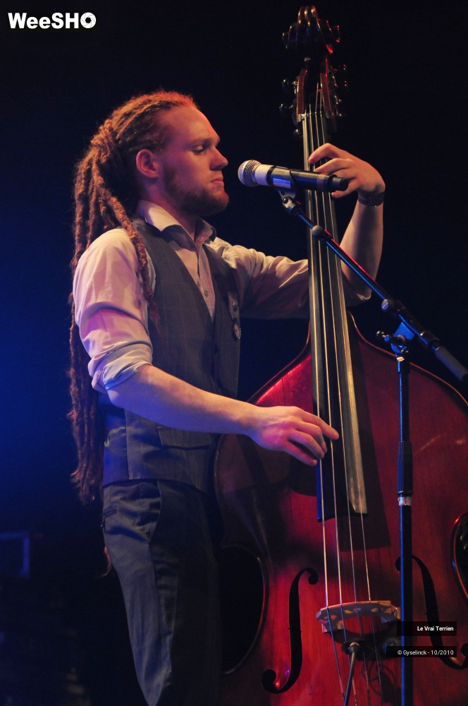 6/20 photos du spectacle Le Vrai Terrien